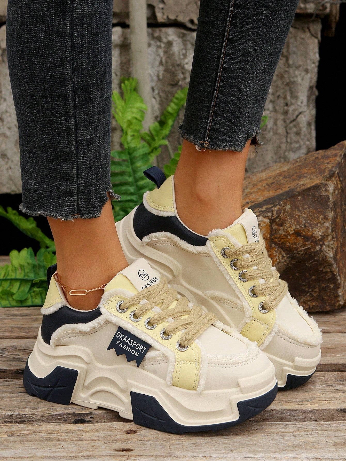 Women's Wedge Heel Thick Sole Sports Shoes With Hidden Heel, Fashionable And Versatile For Summer