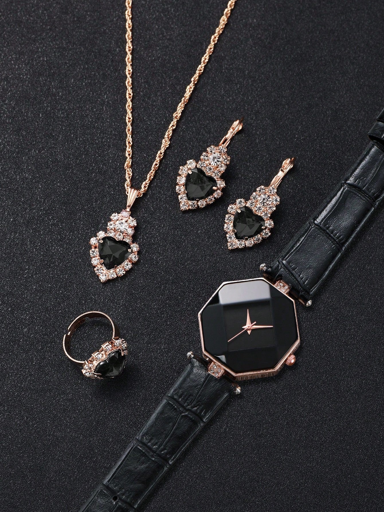 ساعة كوارتز بحزام جلدي عصري بسيط على شكل ألماس + طقم مجوهرات من حجر الراين على شكل قلب (5 قطعة/المجموعة)